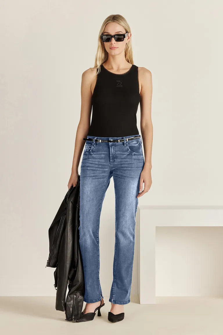 Pantalón de denim recto de tiro bajo con detalle de tajo en la entrepierna de Tucci en Pantalones para argentina