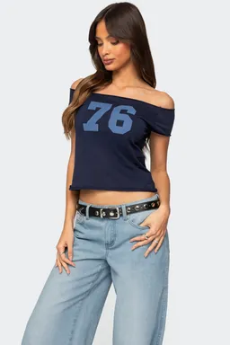 Remera hombros descubiertos de Edikted en Tops para argentina