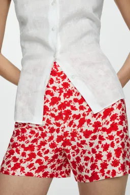 Shorts floral corte recto de Mango en Shorts para argentina