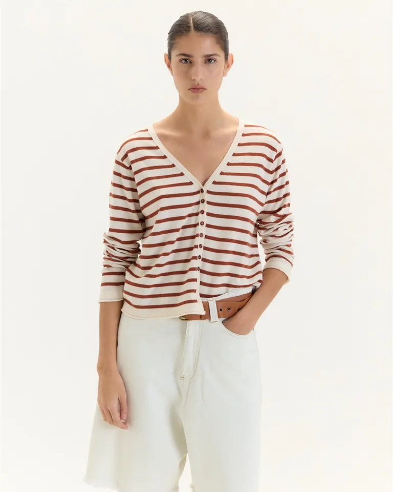 Cárdigan a rayas con detalles de botones y diseño clásico de Blue Sheep en Buzos y Sweaters para argentina