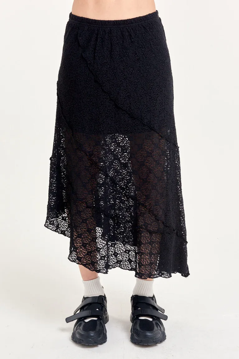 Falda media de encaje asimétrica con detalles en metal para un estilo sofisticado de 47 Street en Faldas para argentina