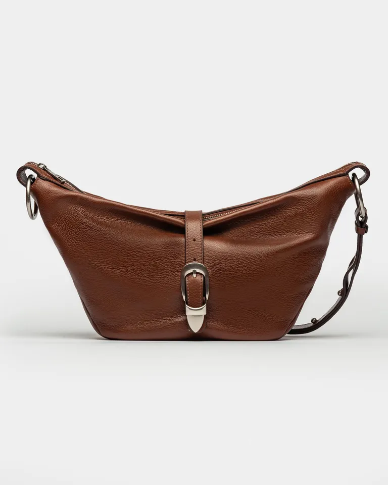 Bolso de cuero graneado con forma mórbida y gran capacidad de almacenaje de Prüne en Bolsos y Carteras para argentina