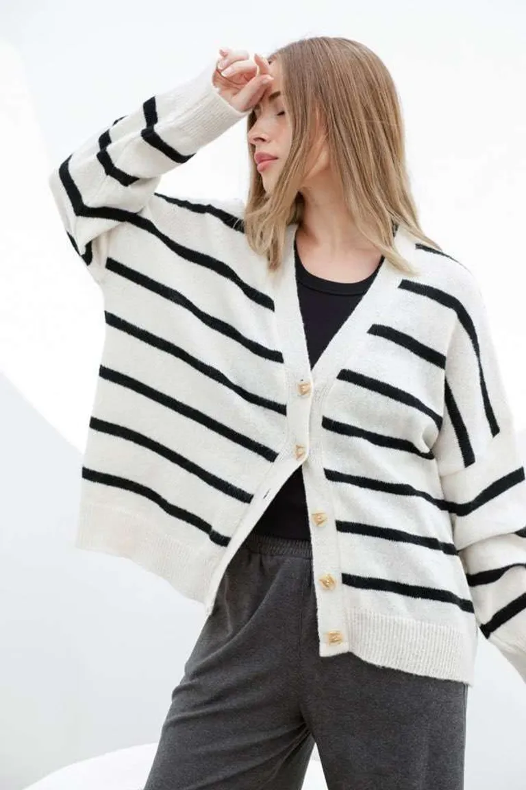 Saco de Frizz Rayado de Hesed en Buzos y Sweaters para argentina