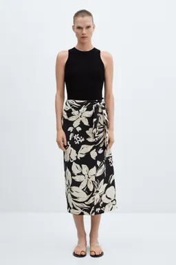 Falda cruzada floral de Mango en Faldas para argentina