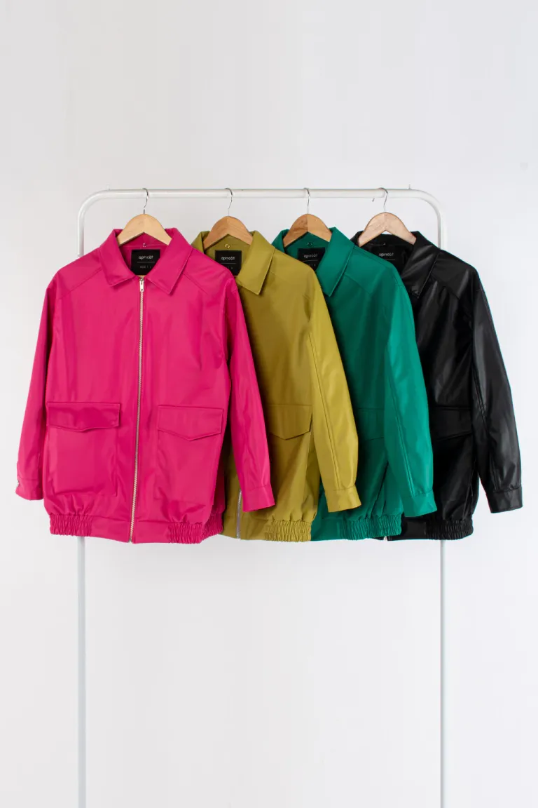 Chaqueta con capucha de corte moderno y elegante para mujer de Apricot en Chaquetas para argentina