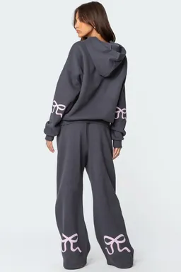 Pantalón jogger detalle moño de Edikted en Buzos y Sweaters para argentina