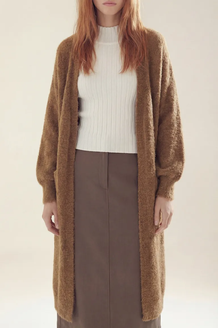 Tapado largo tejido con frente abierto y bolsillos laterales de Akiabara en Tapados para argentina