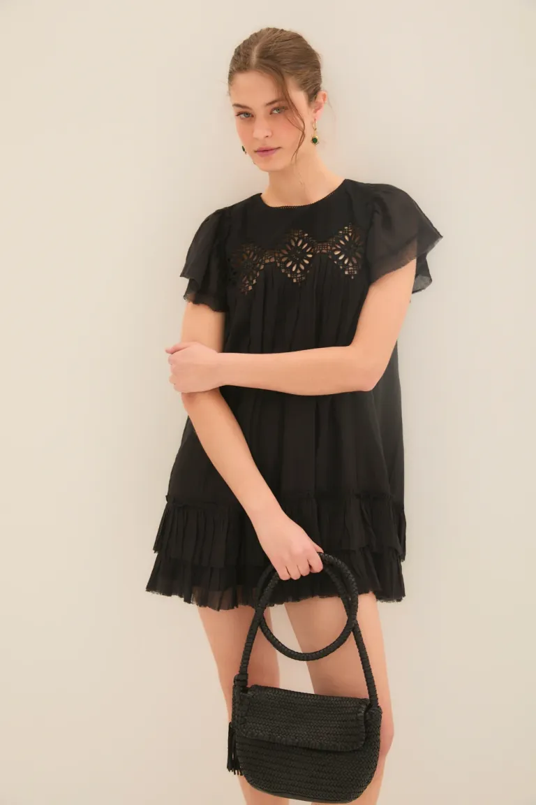 Vestido de algodón con detalle de bordado calado en el frente de Rapsodia en Vestidos para argentina