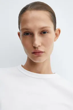 Camiseta premium algodón de Mango en Remeras para argentina