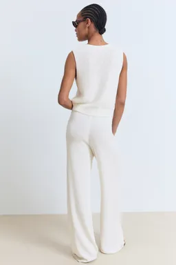 Pantalón punto recto de Mango en Pantalones para argentina
