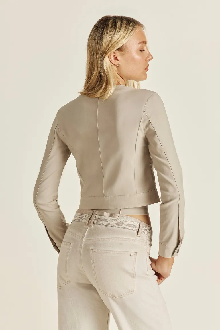 Chaqueta napoli: una prenda de abrigo elegante y de tendencia para completar tu estilo de Tucci en Chaquetas para argentina