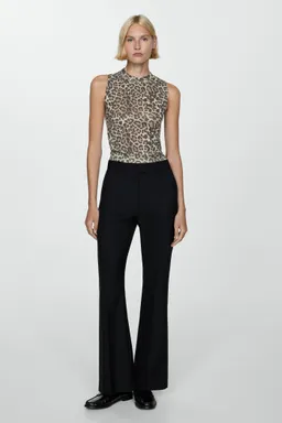 Top punto leopardo de Mango en Tops para argentina