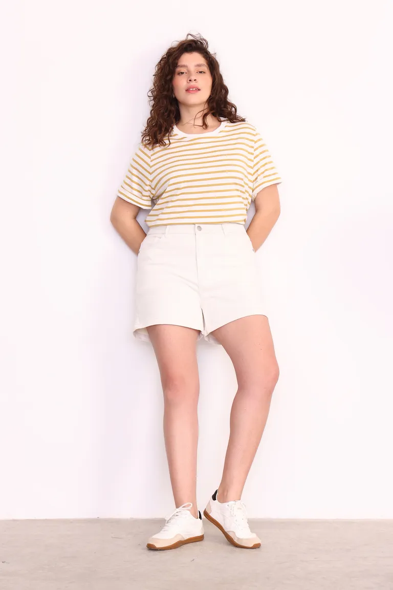 Shorts de gabardina blanca con cinco bolsillos - Moda Femenina de Yagmour en Shorts para argentina