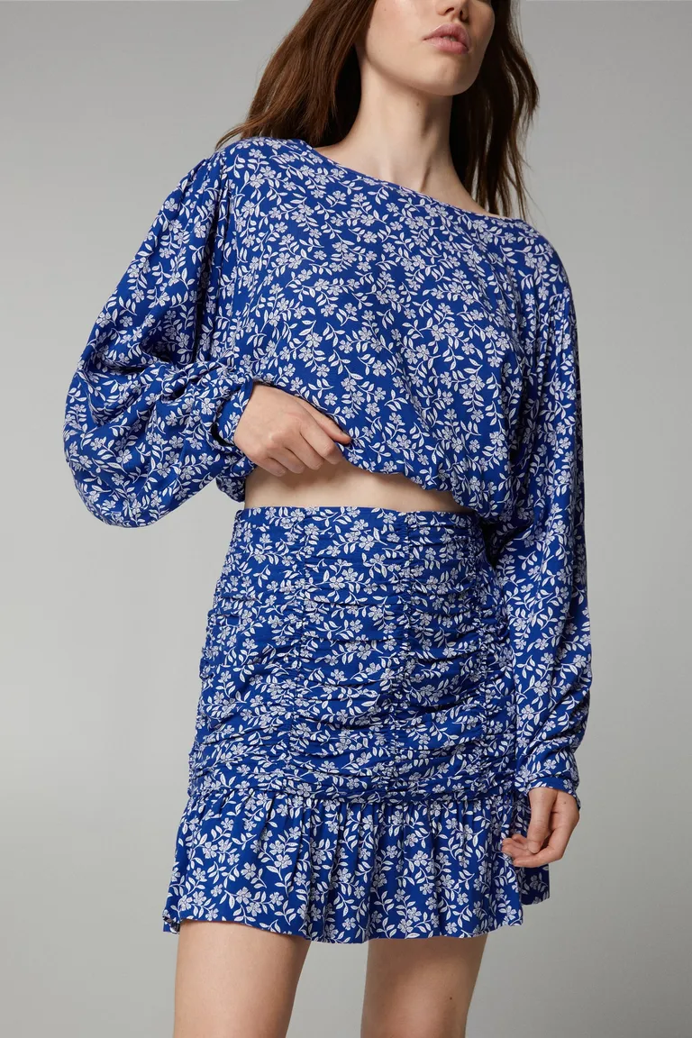 Falda estampada con volante de Mango Teen en Faldas para argentina