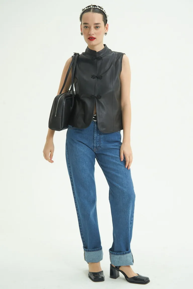 Pantalón de Jean Recto de Corte Boyfriend con Acabado Deslavado y Tiro Medio de Las Pepas en Pantalones para argentina