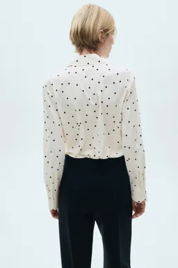 Camisa estampada fluida de Mango en Camisas para argentina