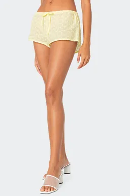 Microshorts ojal cayenne de Edikted en Shorts para argentina