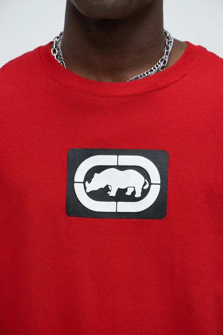Remera ecko unltd logo clásico roja de Fashion Nova en Remeras y Polos para argentina