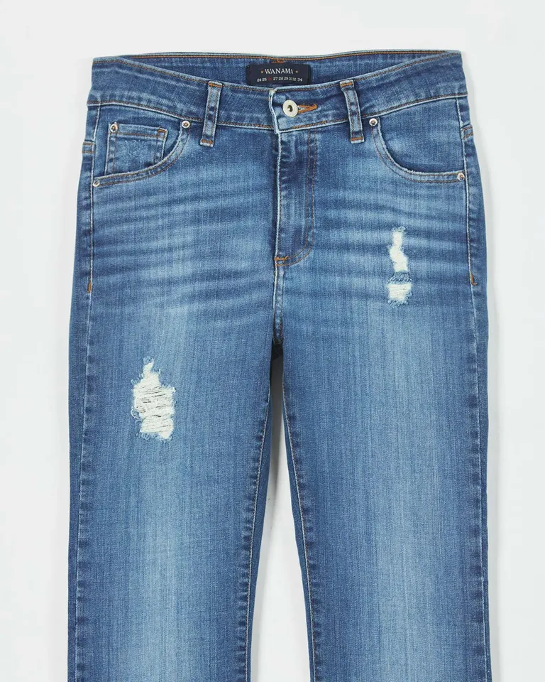 Jeans de corte boot cut en acabado deslavado con efecto usado para mujer de Wanama en Pantalones para argentina