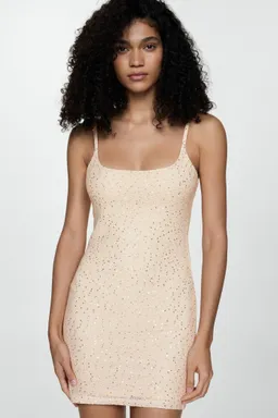 Vestido lentejuelas corto entallado de Mango en Vestidos para argentina