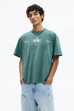 Remera gráfico le baiser de Pull&Bear en Remeras y Polos para argentina