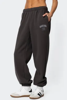 Pantalón jogging oversized barcelona de Edikted en Pantalones para argentina