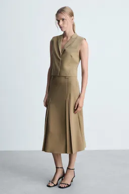 Falda traje con tablas de Mango en Faldas para argentina