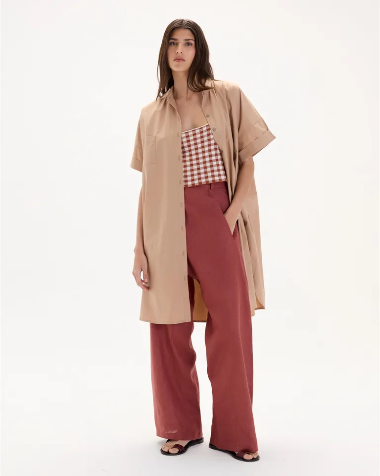 Vestido camisero en poplín con bolsillos y cartera central de Blue Sheep en Camisas para argentina