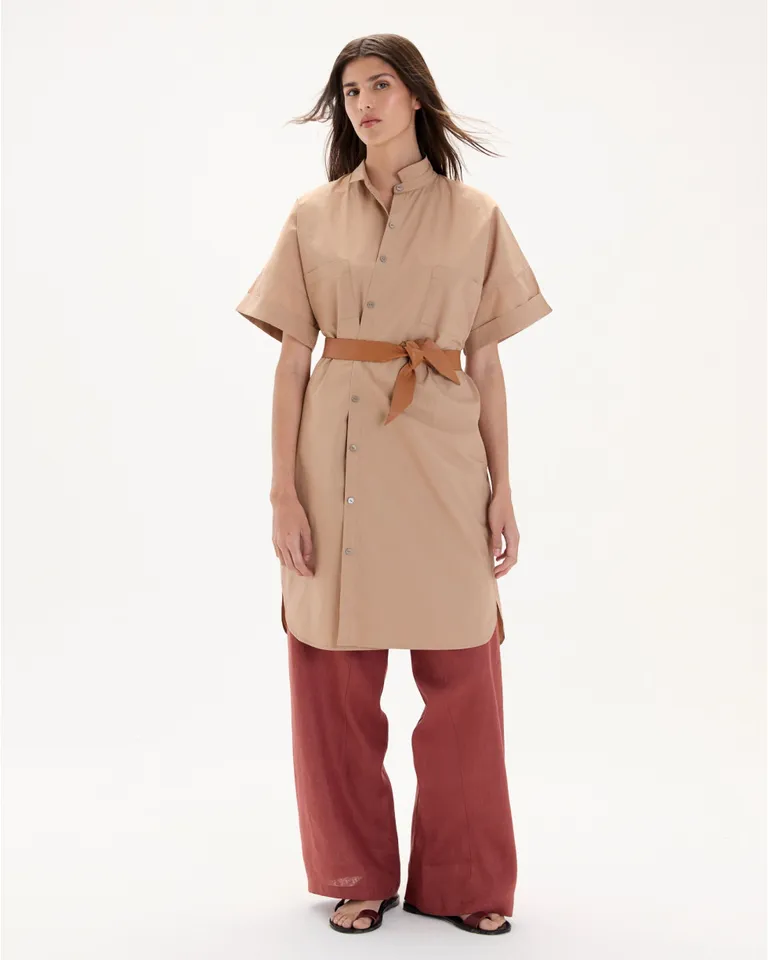 Vestido camisero en poplín con bolsillos y cartera central de Blue Sheep en Camisas para argentina