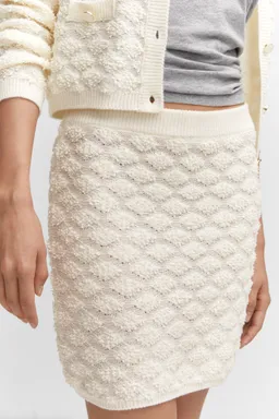 Minifalda texturizada punto de Mango en Faldas para argentina