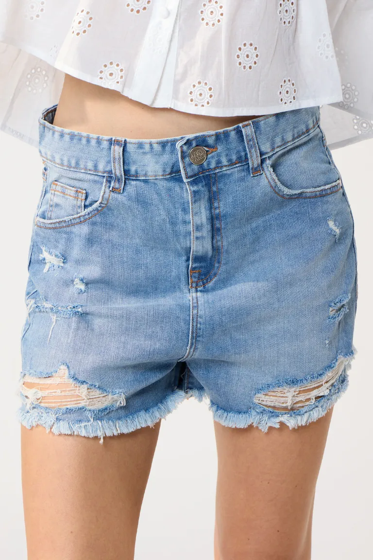 Shorts de denim de tiro alto con roturas y lavado desgastado de Cuesta Blanca en Shorts para argentina