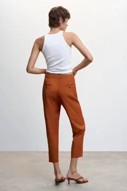 Pantalón con cintura elástica de Mango en Pantalones para argentina