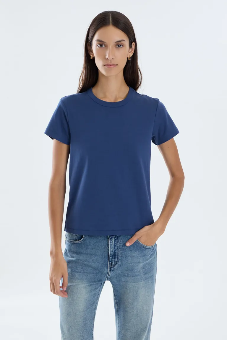 Remera básica de calce regular con cuello redondo y mangas cortas de Portsaid en Remeras para argentina