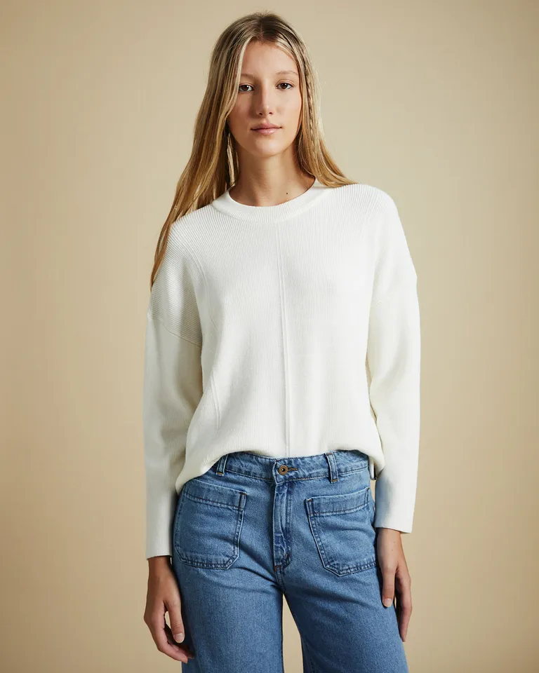Sweater cuello redondo con hombros caídos y mangas largas de calce holgado de Wanama en Buzos y Sweaters para argentina