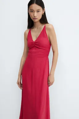 Vestido textura abertura de Mango en Vestidos para argentina