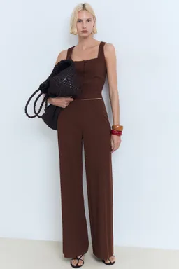 Pantalón recto fluido de Mango en Pantalones para argentina
