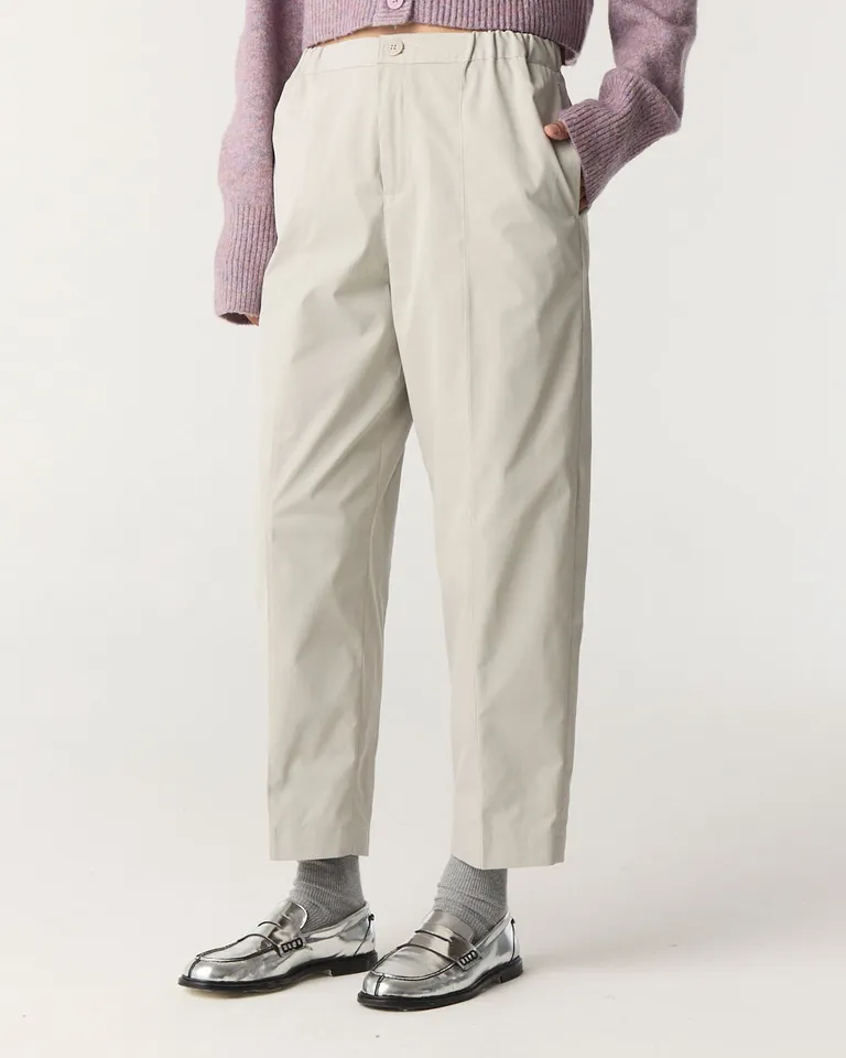 Pantalón recto amplio con recortes frontales, bolsillos laterales y cintura elástica con cierre y botón de Furzai en Pantalones para argentina