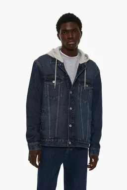 Campera denim capucha peluche de Lefties en Abrigos y Camperas para argentina
