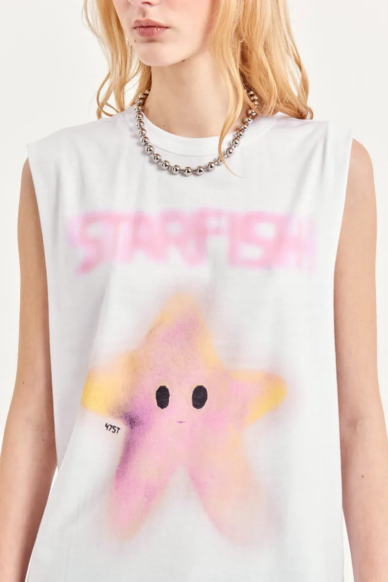 Remera blanca sin mangas con estampa de estrella de mar rosa de 47 Street en Remeras para argentina