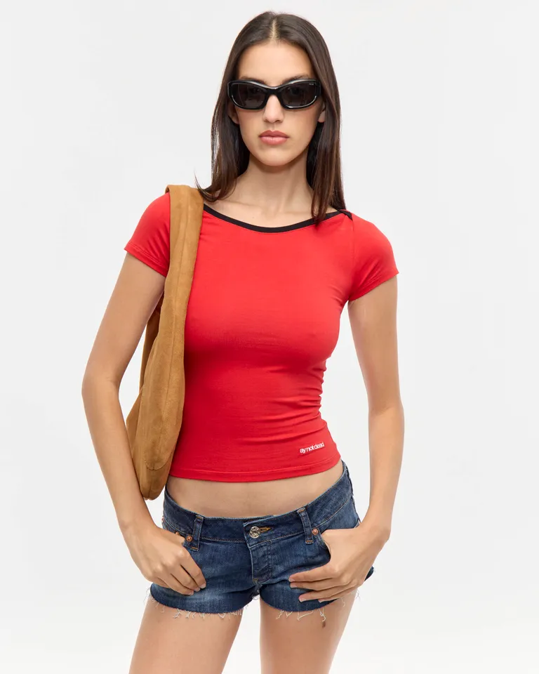 Top rojo de algodón y elastano con detalles en contraste de Ay Not Dead en Tops para argentina