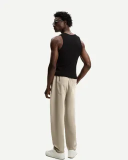 Pantalón straight jogger sastrero de Bershka en Pantalones para argentina