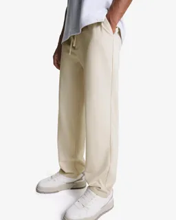 Pantalón straight jogger sastrero de Bershka en Pantalones para argentina