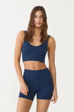 Short básico seamless de Stradivarius en Shorts para argentina