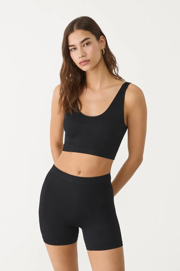 Short básico seamless de Stradivarius en Shorts para argentina