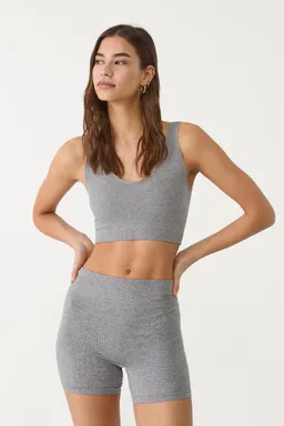 Short básico seamless de Stradivarius en Shorts para argentina