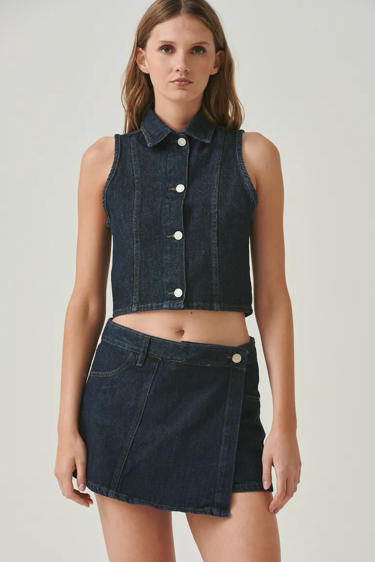 Chaleco sin mangas en denim azul con diseño abierto y lazos anudados de Sweet en Chalecos para argentina