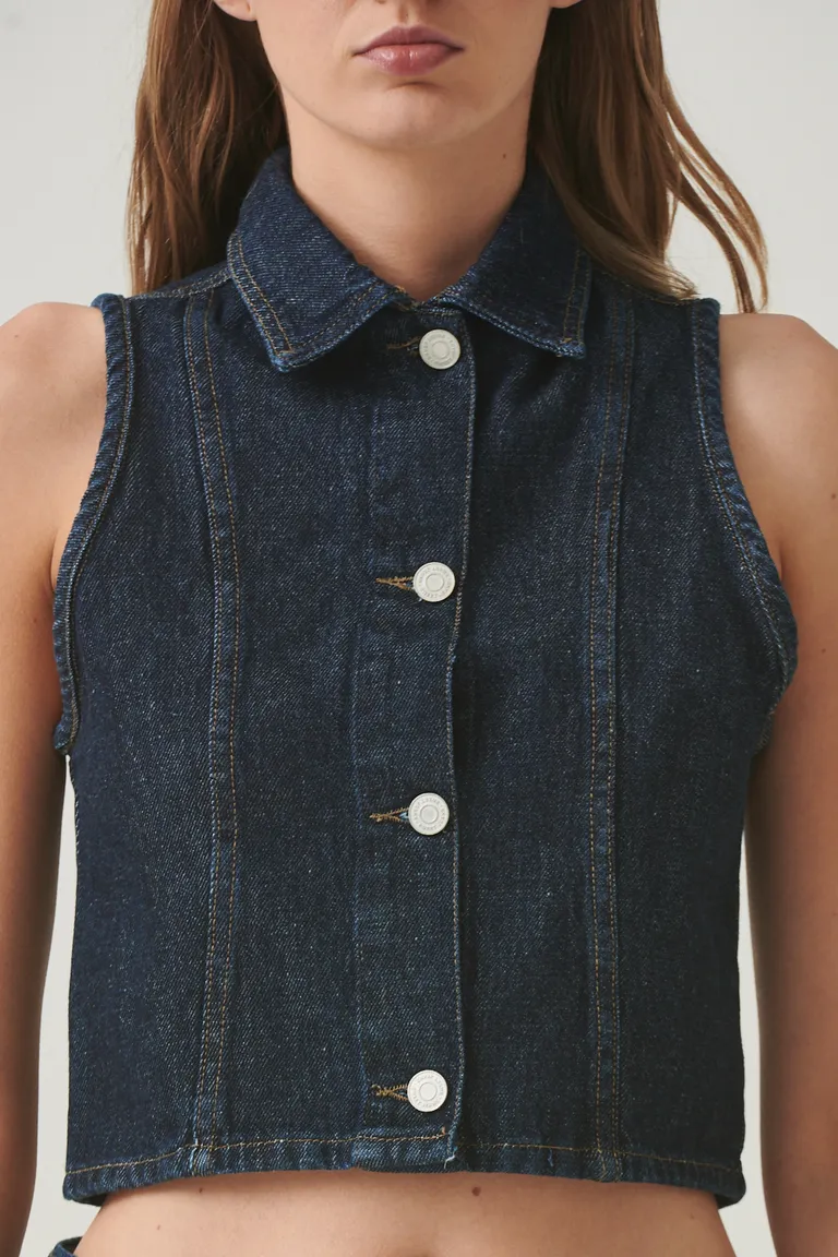 Chaleco sin mangas en denim azul con diseño abierto y lazos anudados de Sweet en Chalecos para argentina