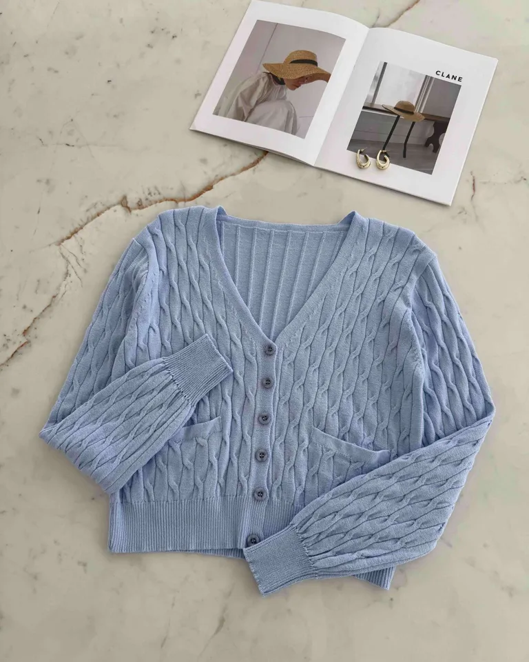 Cardigan de algodón y lycra con ochitos y bolsillos abotonados para mujer de Hesed en Chaquetas para argentina