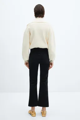 Pantalón flare crop pana de Mango en Pantalones para argentina
