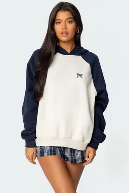 Buzo oversized moño raglán de Edikted en Buzos y Sweaters para argentina